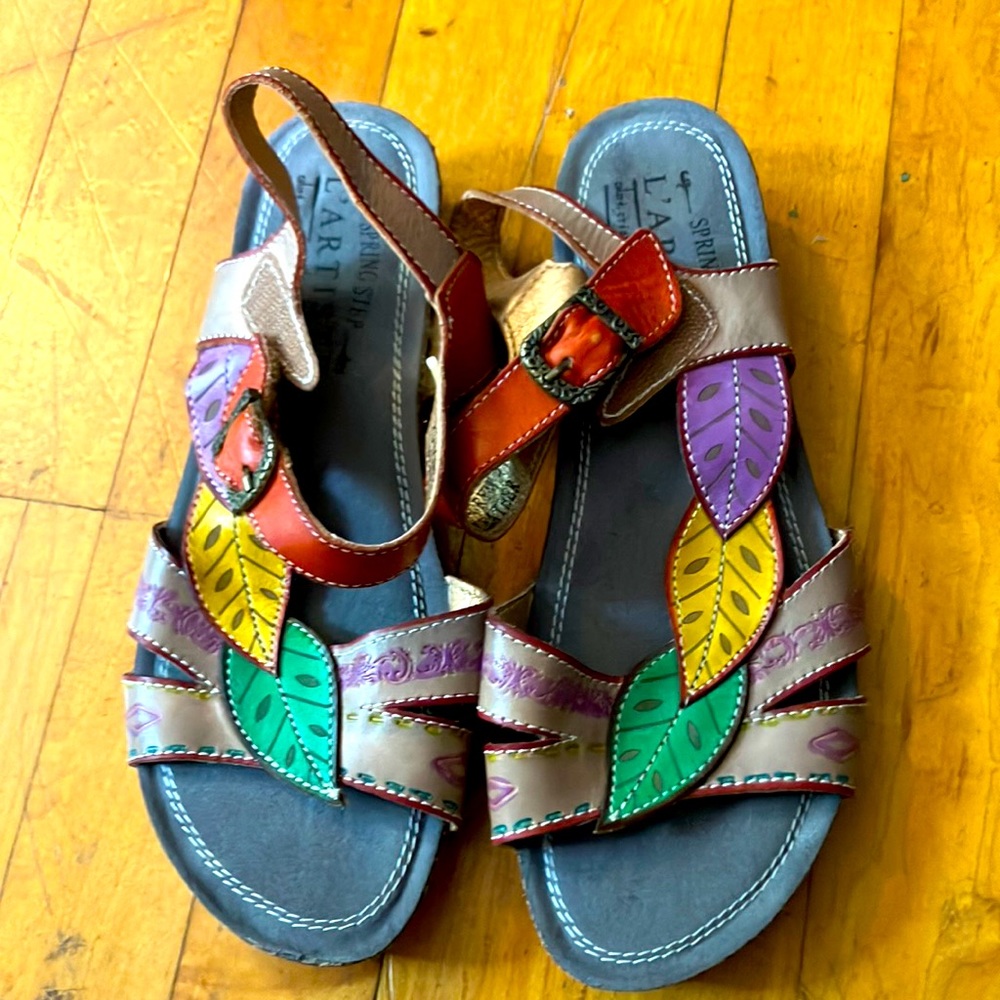 L’Artiste floral sandals